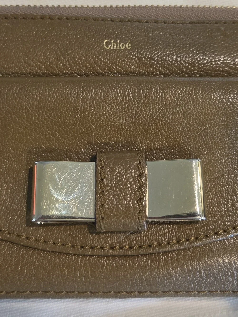 100% Authentic Chloe Lily Leather Zip-Around Wallet